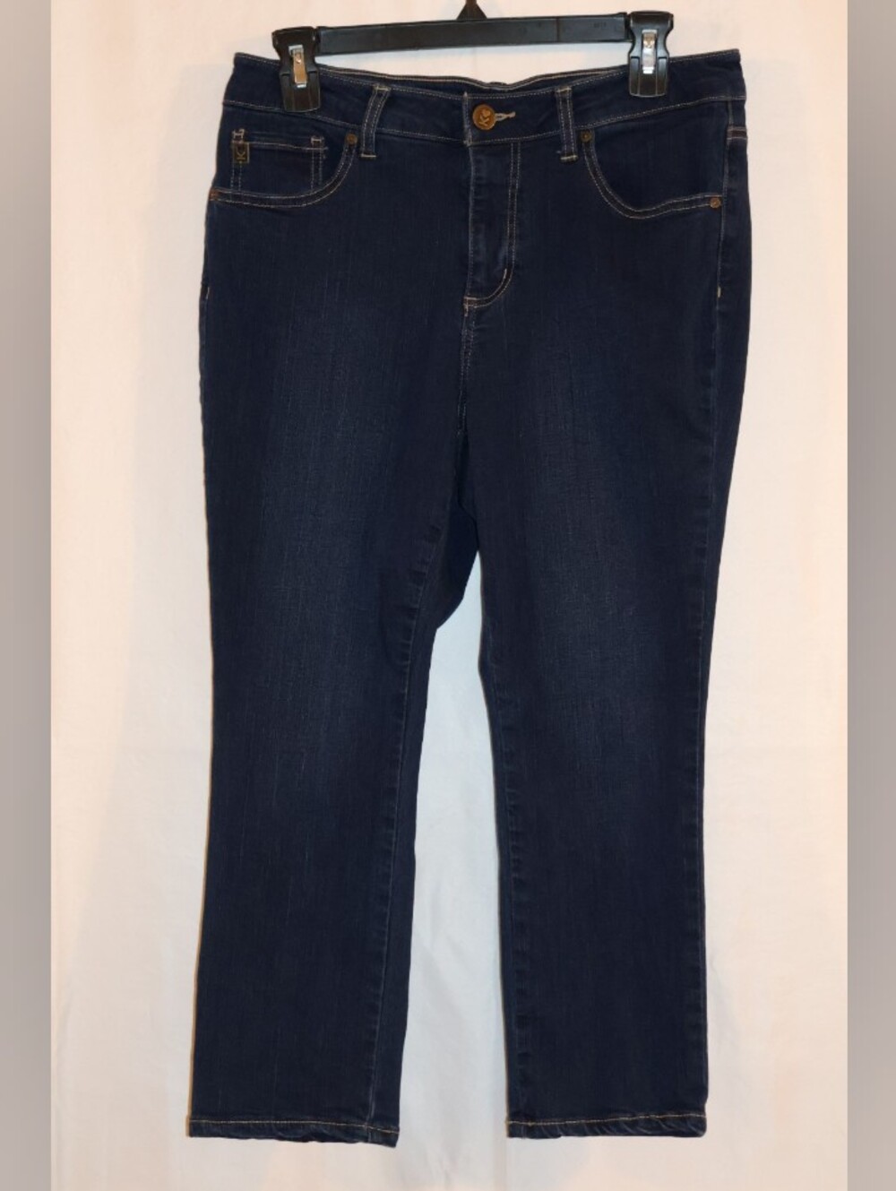 Belle by Kim Gravel Dark Wash Denim Cropped Jeans.